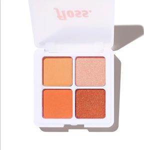 floss. Eyeshadow Squad Pallet Shade Just Peachy